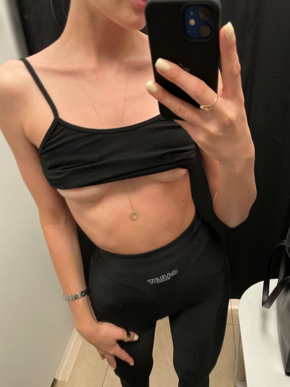 do you like my selfie in the fitting room, daddy?